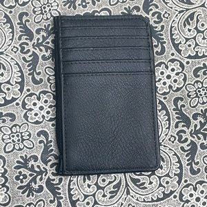 FREE w/ 7+ item bundle. Universal Thread Card Holder w/ Missing Zipper